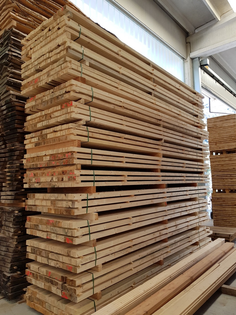 Listelli morali legno duro mm 25 x mm 25 1 cf è uguale a ml 25 da mm 400 a  mm1000